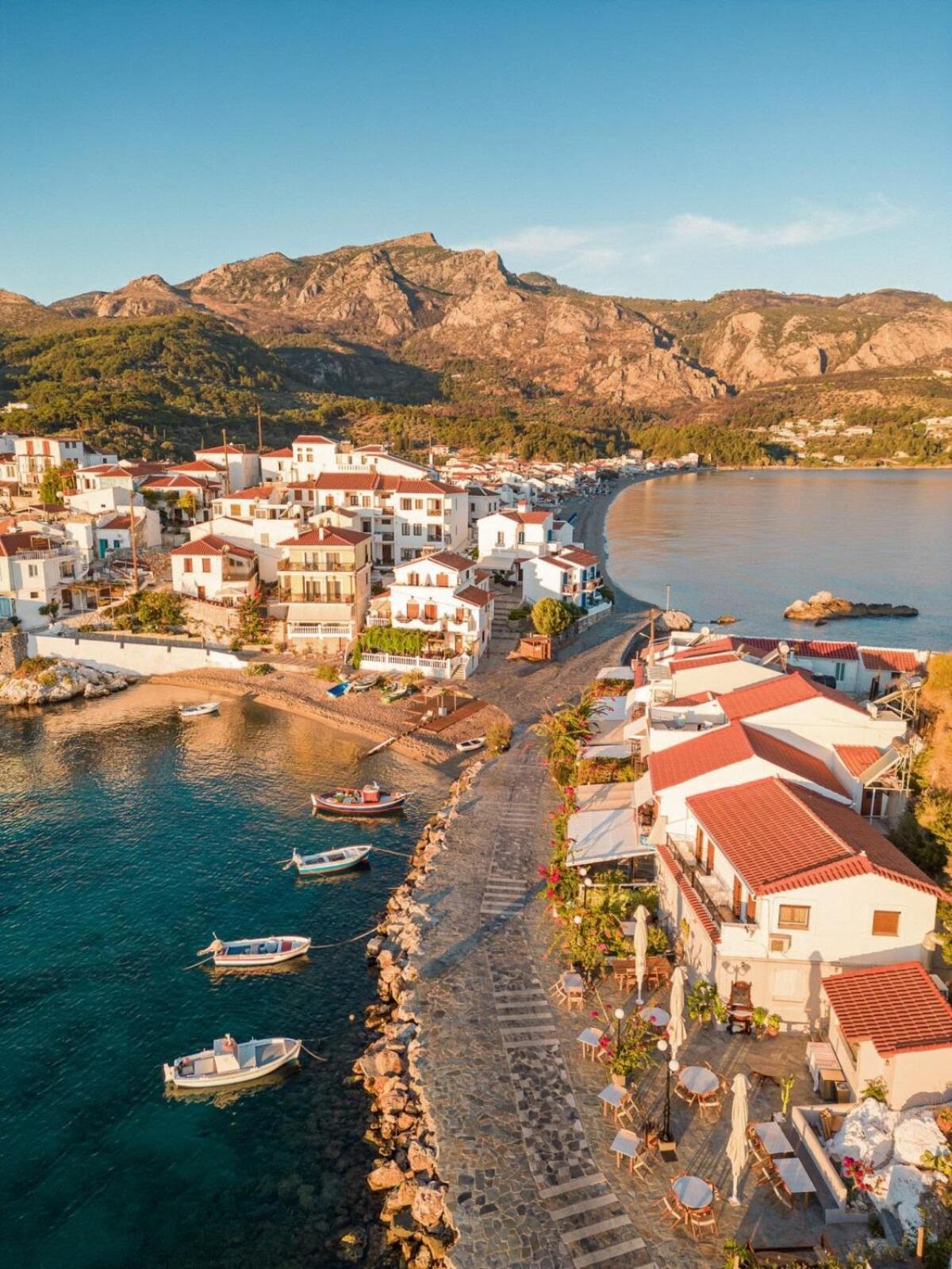 Miltiadis Apartments Kokkari Bagian luar foto